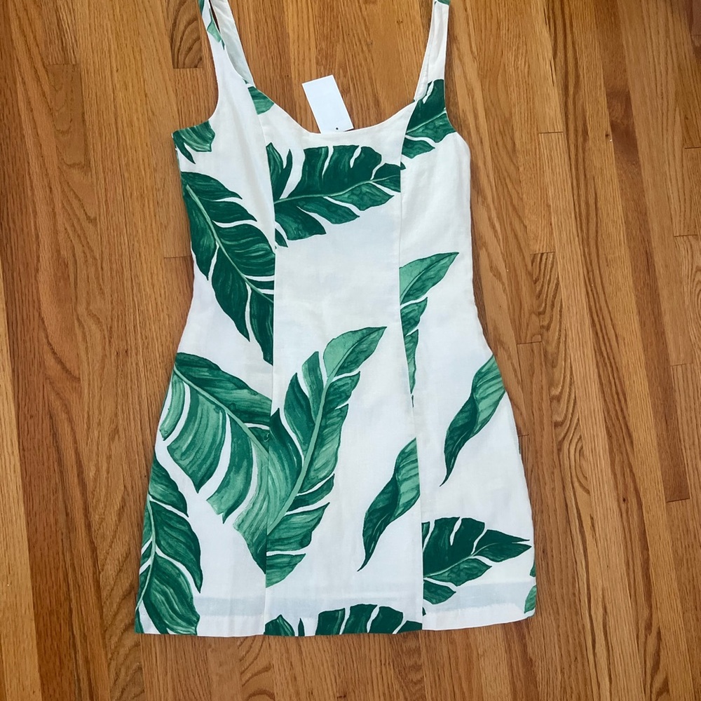 H&M NWT Tropical Leaf Print Dress